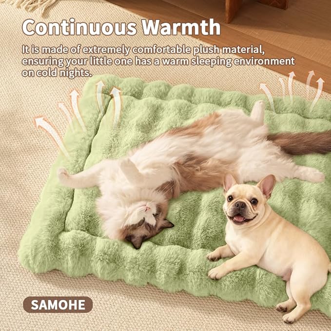 Self-Warming Dog Bed, Plush Faux Fur Mat with Anti-Slip Bottom, Ultra Soft Heated Pet Bed for Medium Large Dogs, Cozy Fluffy Pad for Carriers Couch Crate, Machine Washable, 35 x 27 Inch Green