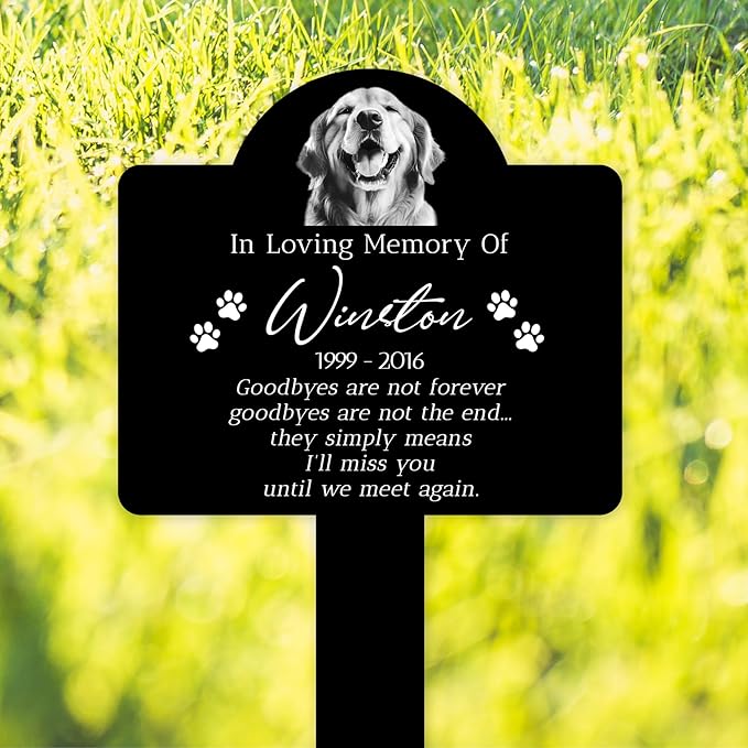 Dog Potrait Memorial Grave Markers Outdoor, Personalized Dog Waterproof Tombstones for Graves Outdoor, Sympathetic Metal Grave Marker Dog with Name, Date and Picture for Loss of Dog