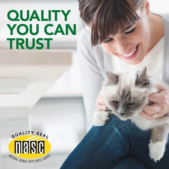 Vet’s Best Cat Hairball Relief Digestive Aid, Vet Formulated Hairball Support Remedy, Hairball Relief for Cats, Classic Chicken Flavor, 60 Chewable Tablets