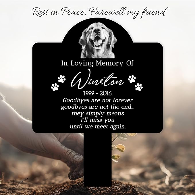 Dog Potrait Memorial Grave Markers Outdoor, Personalized Dog Waterproof Tombstones for Graves Outdoor, Sympathetic Metal Grave Marker Dog with Name, Date and Picture for Loss of Dog