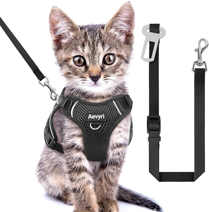 Cat Harness, Cat Harness and Leash for Walking, Adjusted in Four Directions and Breathable Cat Harness for Anti Escape that can be Fitted and Positioned, Reflective Strips Harness, Black, XS