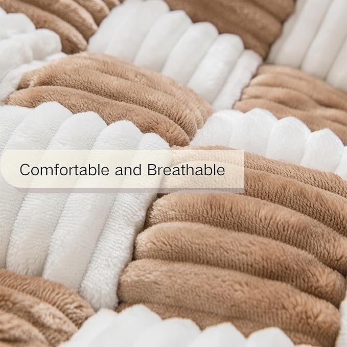 Couch Covers for Dogs and Cats, Fuzzy Dog Sofa bed with Cream Square Plaid, Plush Pet Couch Cover Bed, Thickened Quilted Furniture Protector Mat for Large Medium Pets (Light Brown 27.56"*27.56")