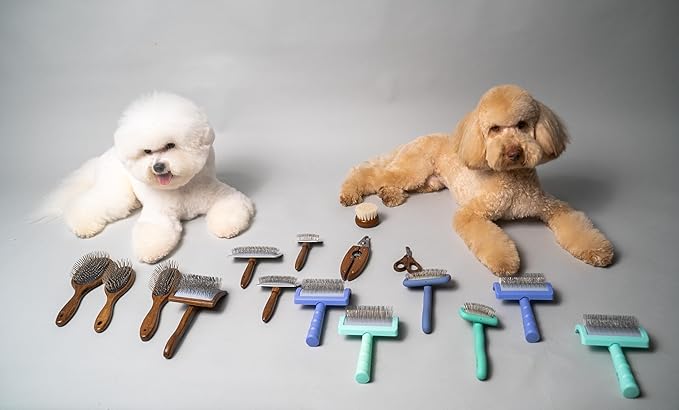Tauro Pro Line Wooden Brush with Metal Rim for Dogs & Cats, Stainless Steel Pins for Undercoat Removal & Dematting, Grooming Tool for All Coat Types, Ideal for Doodles & Poodles, Medium Size (M)