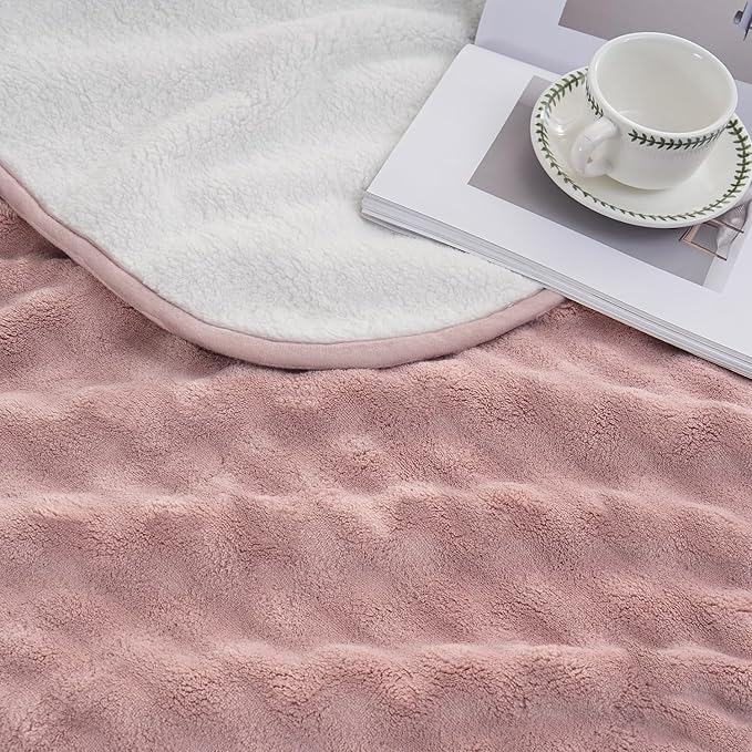 Waterproof Blanket for Bed Couch Sofa Car, Soft Leakproof Dog Blanket with 3D Bubble Pattern, Reversible Water Proof Pet Blankets for Dogs Cats Puppies (50"x60", Dusty Pink)