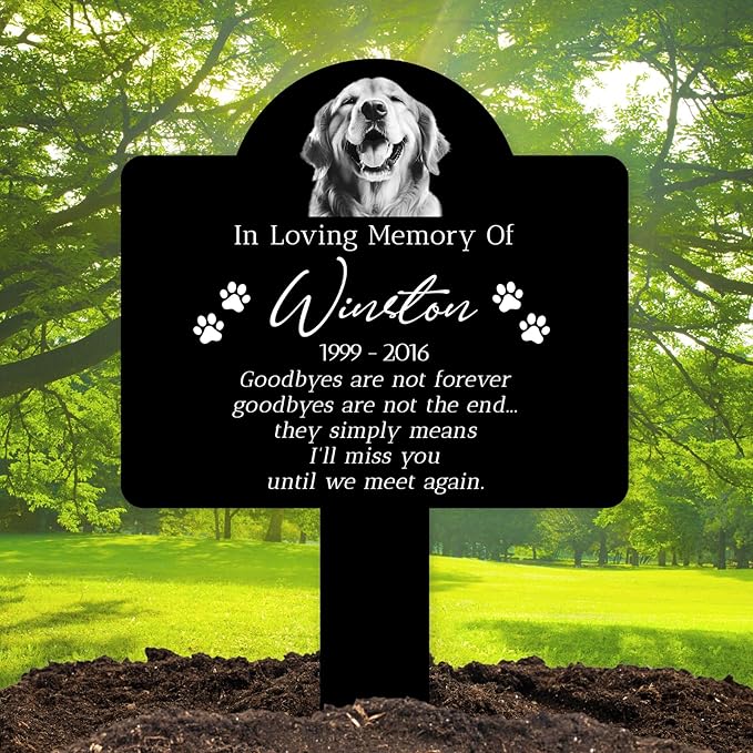 Dog Potrait Memorial Grave Markers Outdoor, Personalized Dog Waterproof Tombstones for Graves Outdoor, Sympathetic Metal Grave Marker Dog with Name, Date and Picture for Loss of Dog