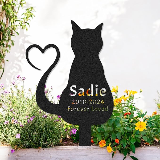 Personalized Cat Memorial Garden Stake with Heart, Custom Cat Memorial Grave Marker Pet Loss Sympathy Gift, Customized Outdoor Memorial Engraved Sign for Cat Cemetery Plaque Burial Marker