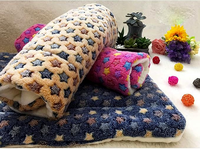 FJWYSANGU Pet Blanket Premium Fluffy Flannel Cushion Soft and Warm Mat for Dogs Cats(Star/Yellow,Large)