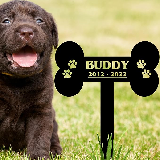 Custom Pet Name & Paws Memorial Metal Grave Marker, Personalized Dog Garden Stake for Cemetery Yard, Customized Remembrance Gift for Pet Owner Dog Lovers, Memorial Plaque Cemetery Stake