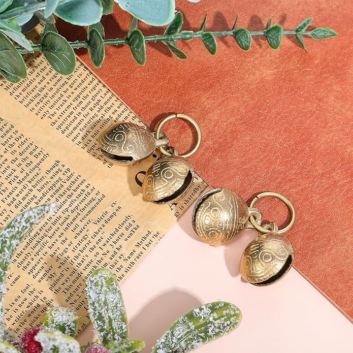 Jeffdad 2Pcs Copper Bell for Dog Collar, Brass Dog Bells Extra Loud Collar Bell for Pet Tracking Anti Lost Training Pets Pendant Accessories for Little Dogs & Cats