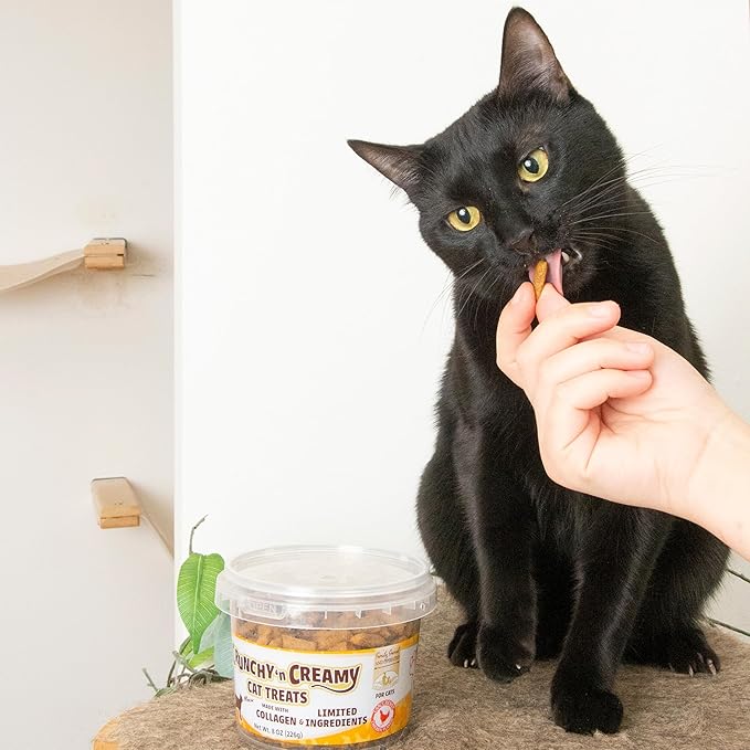 Fieldcrest Farms Nothin’ to Hide Collagen Cat Treats – Crunchy & Creamy Cat Snacks, High-Protein Healthy Treats for Skin, Coat & Joint Support, Chicken Flavor, 8 oz.