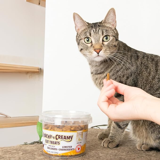 Fieldcrest Farms Nothin’ to Hide Collagen Cat Treats – Crunchy & Creamy Cat Snacks, High-Protein Healthy Treats for Skin, Coat & Joint Support, Chicken Flavor, 8 oz.