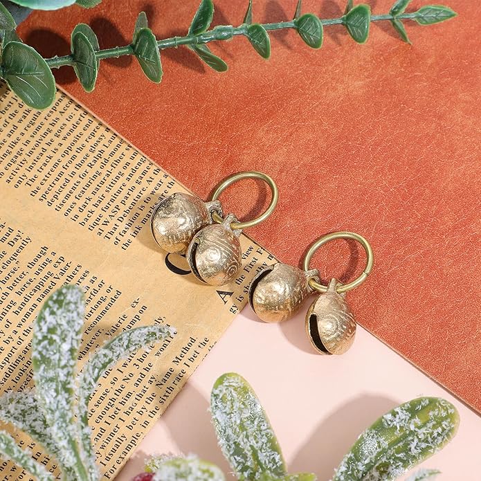 Jeffdad 2Pcs Copper Bell for Dog Collar, Brass Dog Bells Extra Loud Collar Bell for Pet Tracking Anti Lost Training Pets Pendant Accessories for Little Dogs & Cats