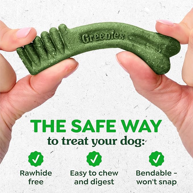 Greenies Veterinarian-Recommended Adult Natural Dental Dog Treats Petite Size, Dog Dental Chews, Original Flavor, 6 oz. Pack, 10 Count