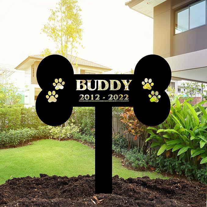 Custom Pet Name & Paws Memorial Metal Grave Marker, Personalized Dog Garden Stake for Cemetery Yard, Customized Remembrance Gift for Pet Owner Dog Lovers, Memorial Plaque Cemetery Stake
